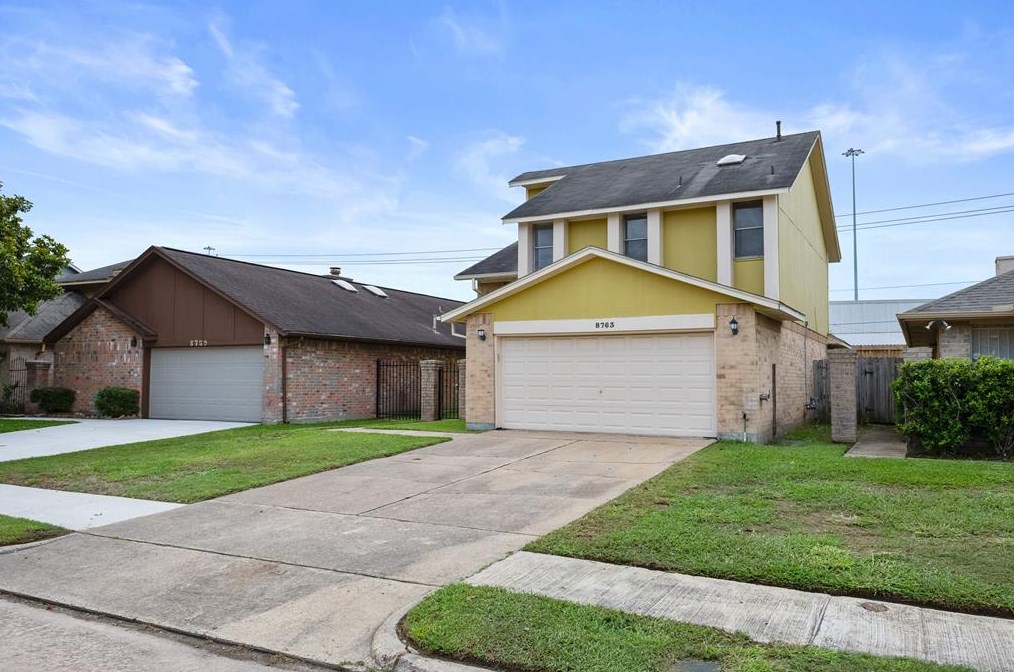 8763 Vinkins Rd, Houston TX  77071-2834 exterior