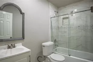 8703 Valley Ledge Dr, Houston, TX 77078 - Photo 24