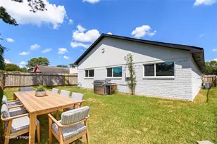 8703 Valley Ledge Dr, Houston, TX 77078 - Photo 26