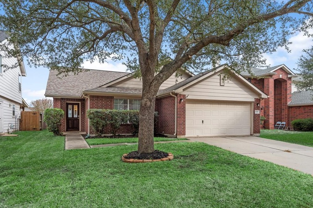 15202 Possumwood Dr, Houston, TX 77084-6495