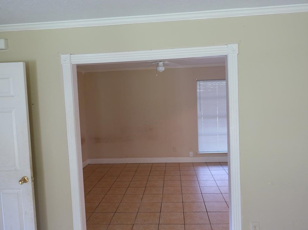 821 James St, Deer Park, TX 77536