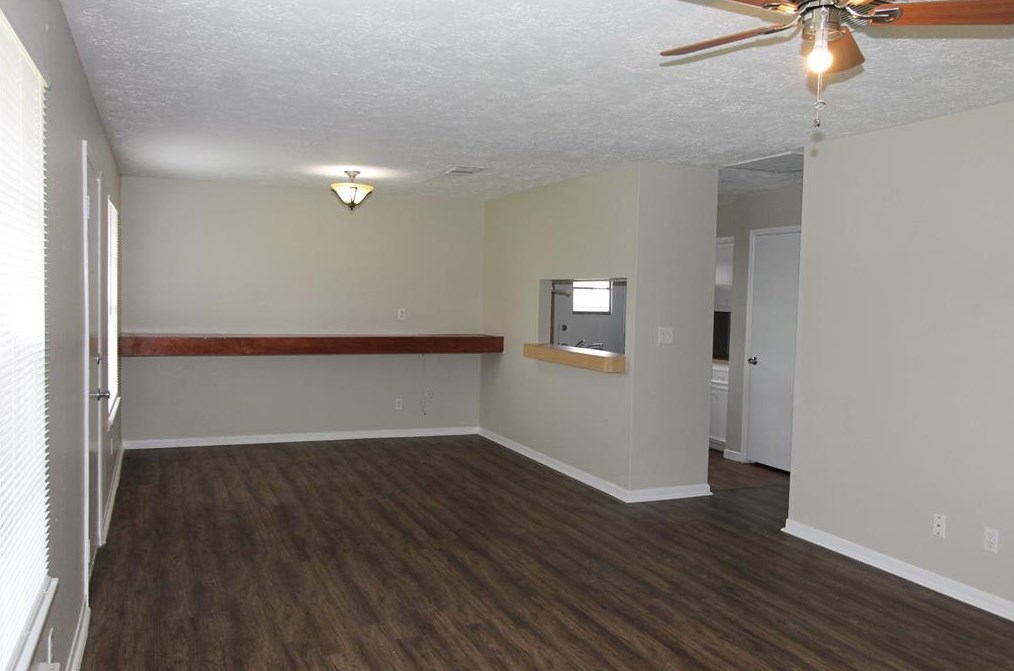 119 S Brownell St, Morgans Point, TX 77571