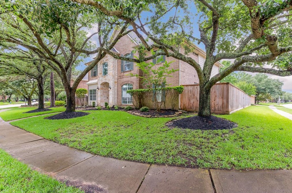 13523 Layton Castle Ln, Cypress, TX 77429-4845