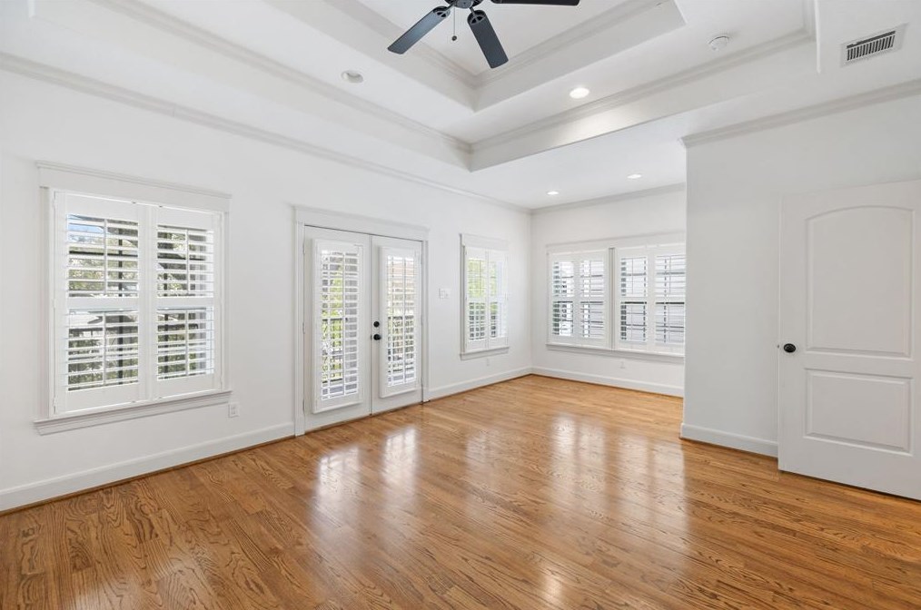 1018 Waverly, Houston TX  77008-6760 exterior
