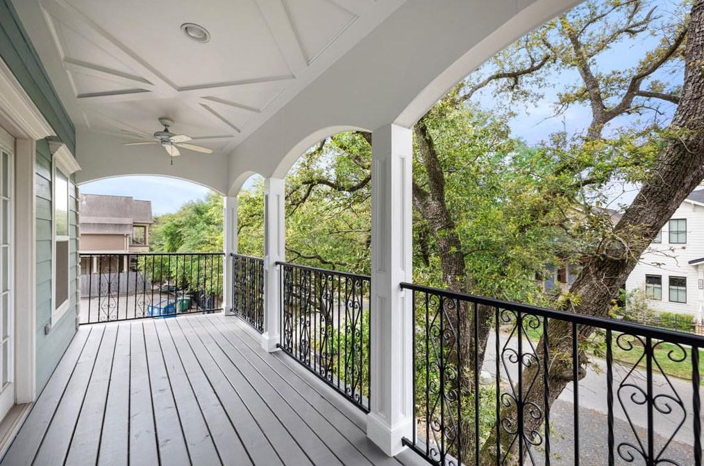 1018 Waverly, Houston TX  77008-6760 exterior