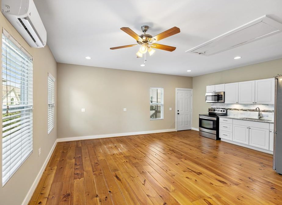 1018 Waverly, Houston TX  77008-6760 exterior