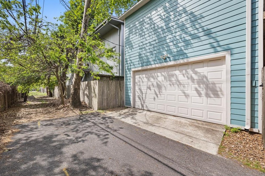 1018 Waverly, Houston TX  77008-6760 exterior