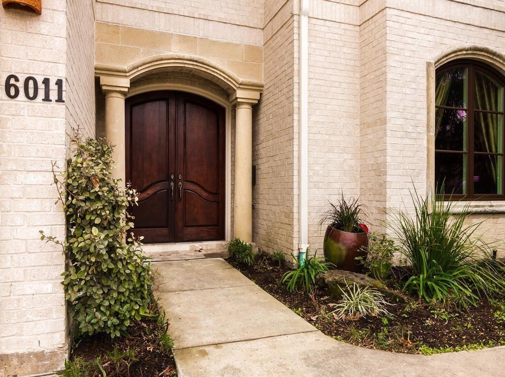6011 Rose St, Houston TX  77007-5009 exterior