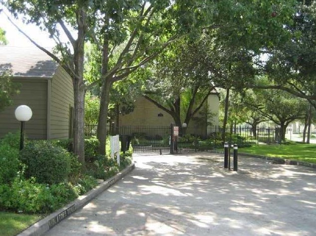 10053 Westpark Dr #294, Houston, TX 77042
