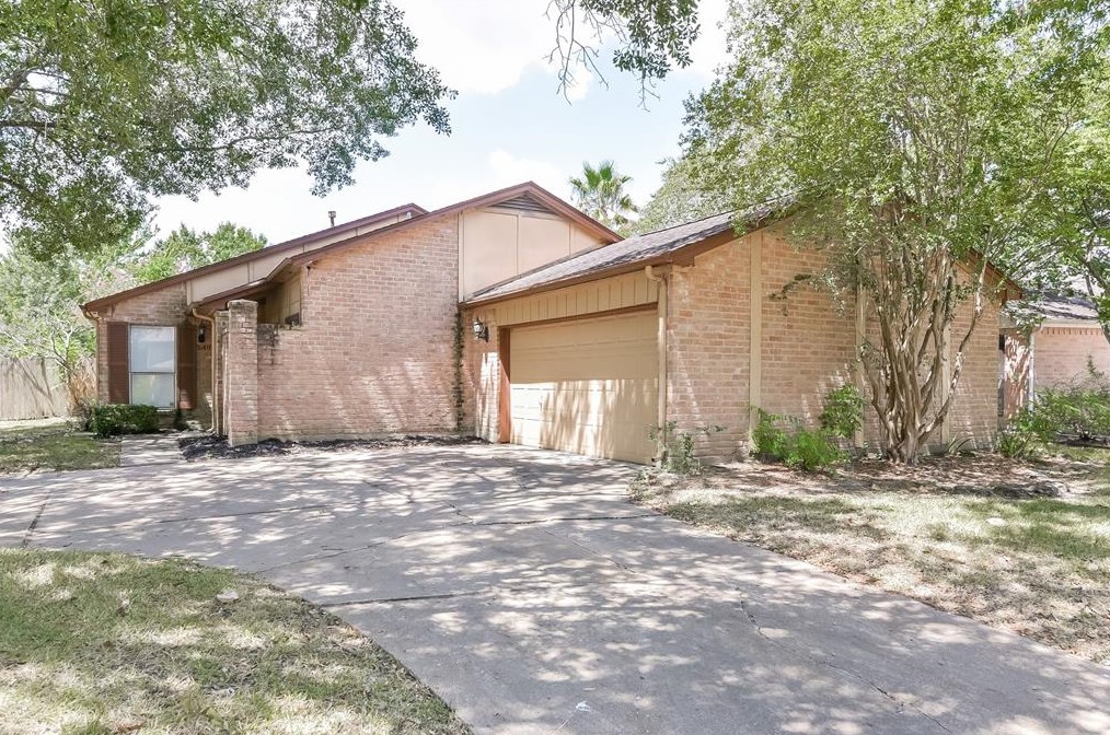 5403 Sunview Dr, Houston, TX 77084