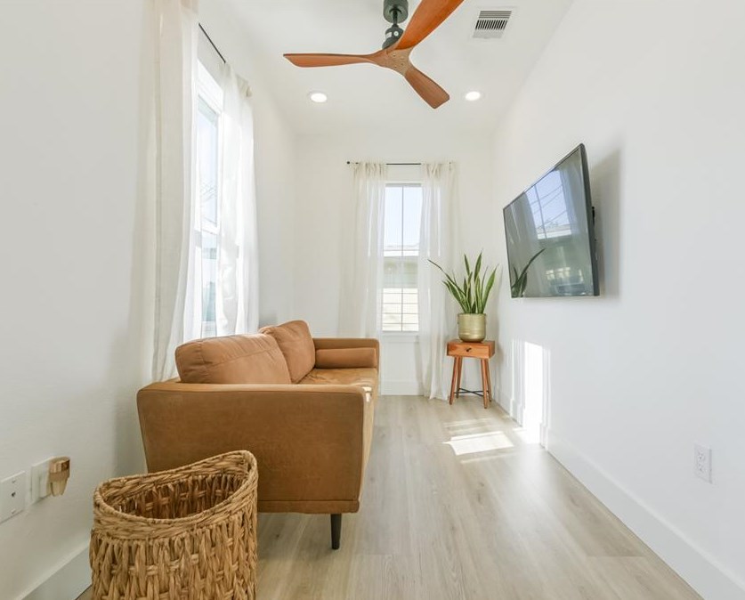 1112 53 St, Galveston TX 77551-4524 exterior