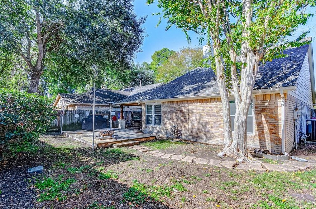 8546 Spg Grn Dr, Houston TX  77095-3658 exterior