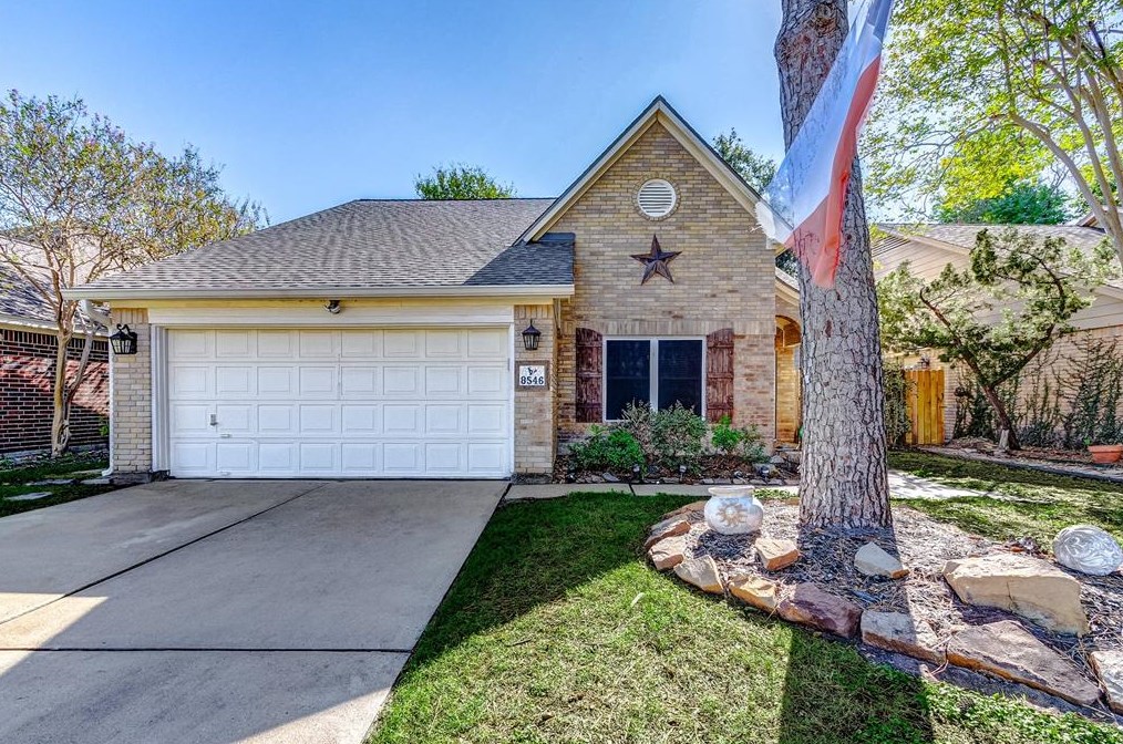 8546 Spring Green Dr, Houston, TX 77095-4617