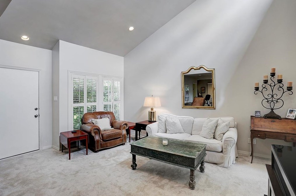 1609 Potomac Dr, Houston, TX 77057