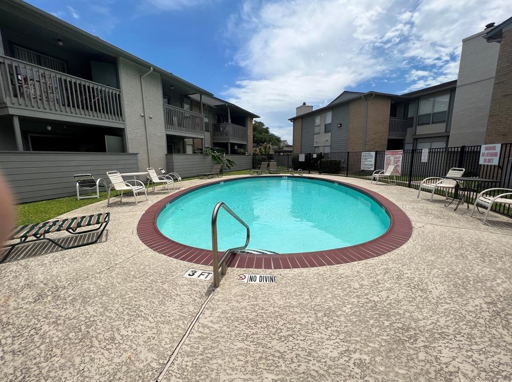 260 El Dorado Blvd, Houston TX 77598-2291 exterior