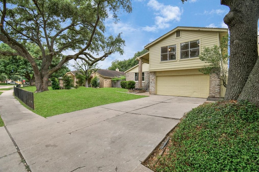 5115 Gladeside Dr, Katy, TX 77449-6003