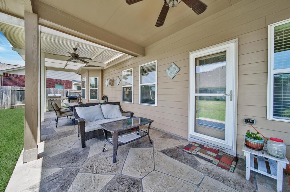22202 Wenbury Dr, Tomball, TX 77375-2204