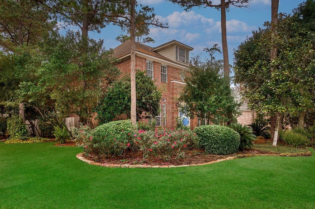 3 Graceful Elm Ct, Spring TX  77381-4832 exterior