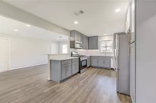 6026 Clarewood Dr, Houston, TX 77081 - Photo 6