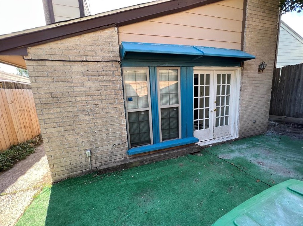 4230 Boone Rd, Houston TX  77072-1444 exterior