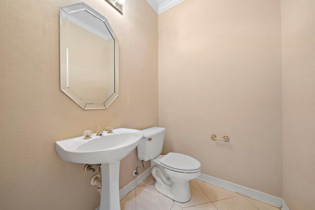 13411 Amber Queen Ln, Houston TX  77041-5550 exterior