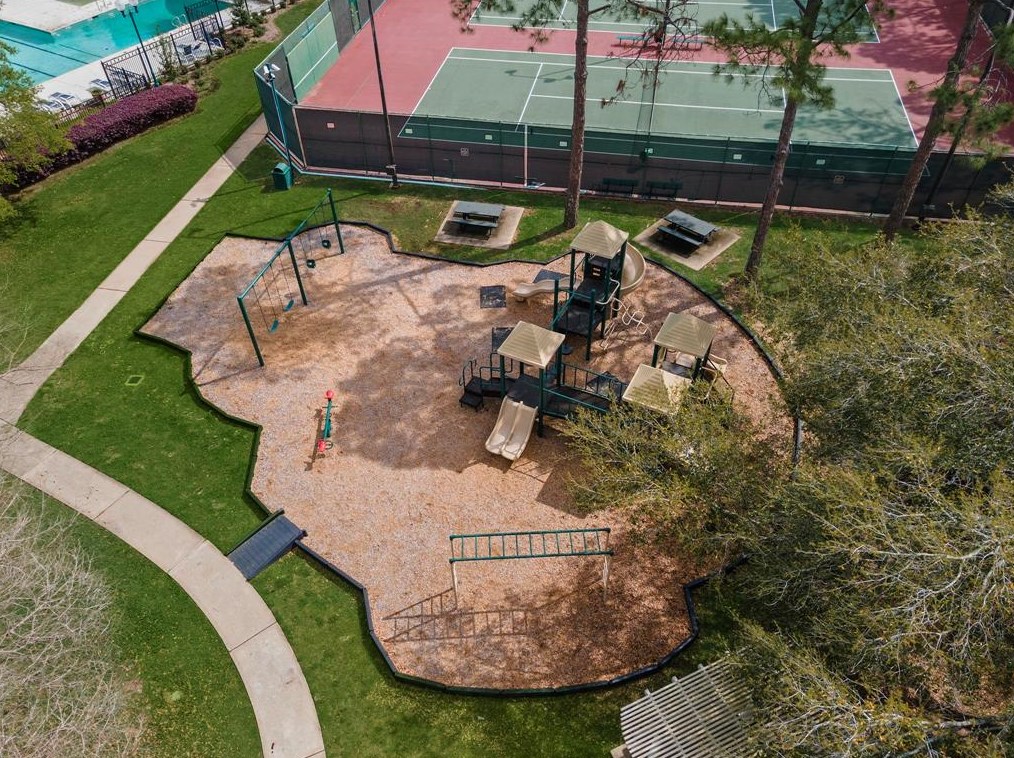 13411 Amber Queen Ln, Houston TX  77041-5550 exterior