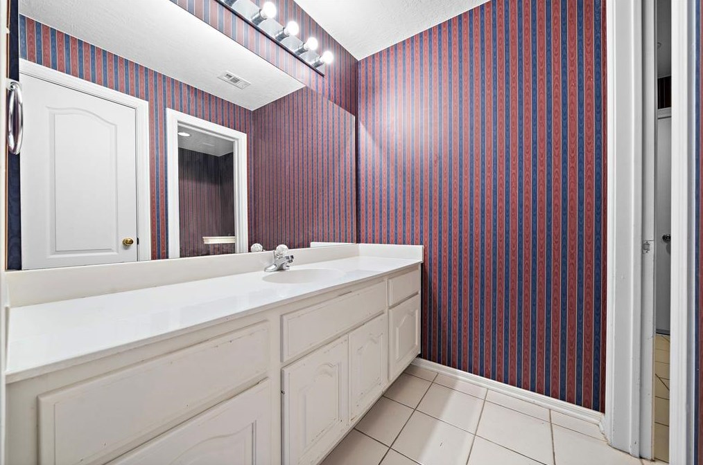 13411 Amber Queen Ln, Houston TX  77041-5550 exterior