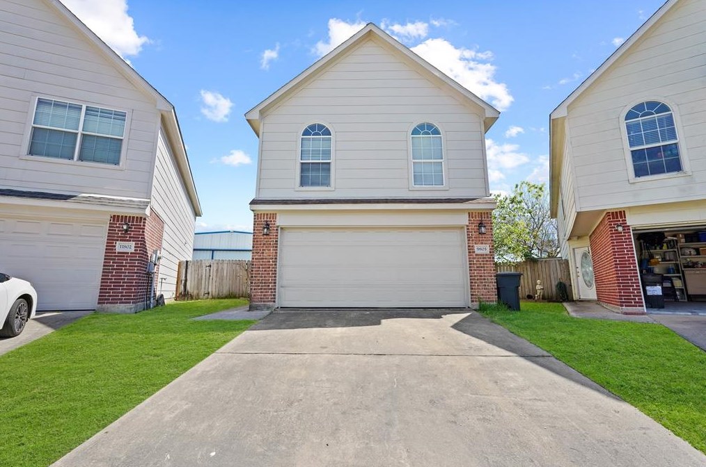 9803 Galwan Cir, Houston, TX 77070-9201