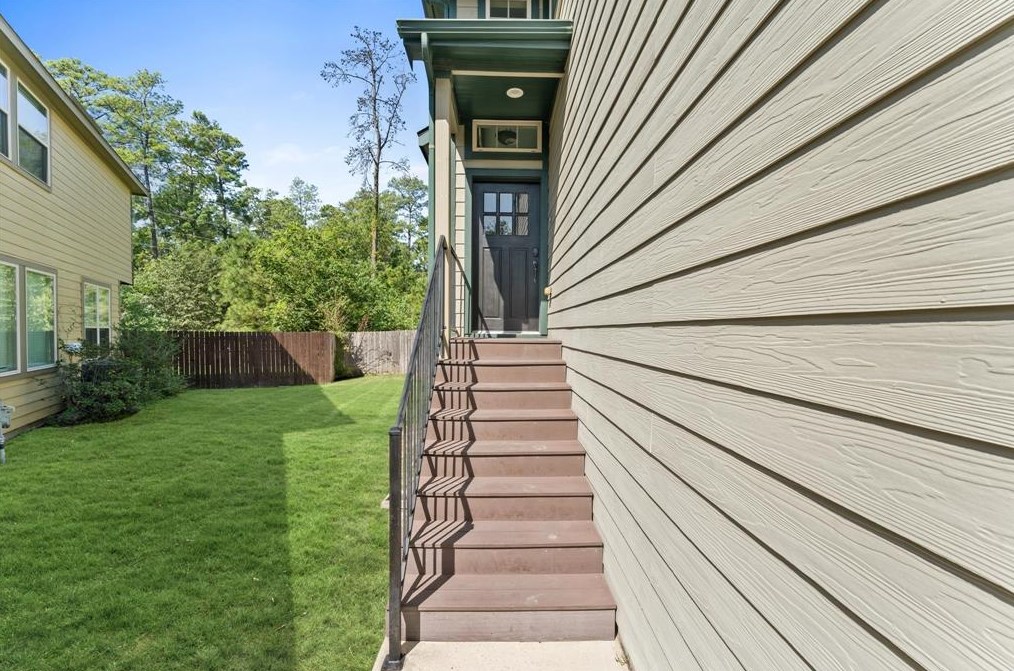 34 Cheswood Manor Dr, Spring TX  77382-5380 exterior
