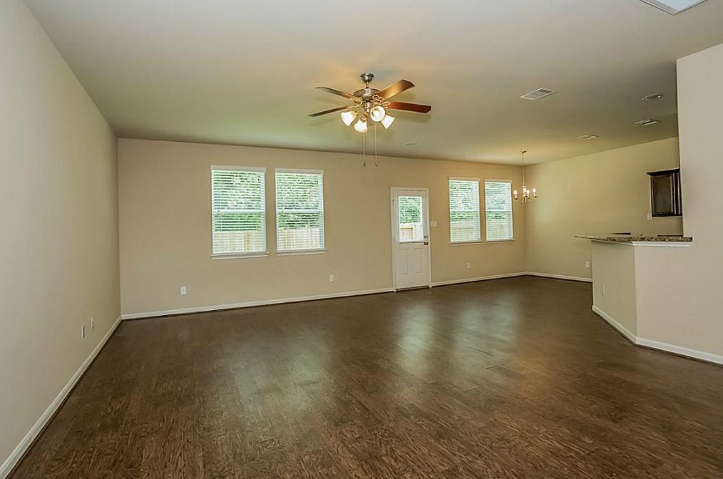 2730 Mesquite Ridge Dr, Houston, TX 77073