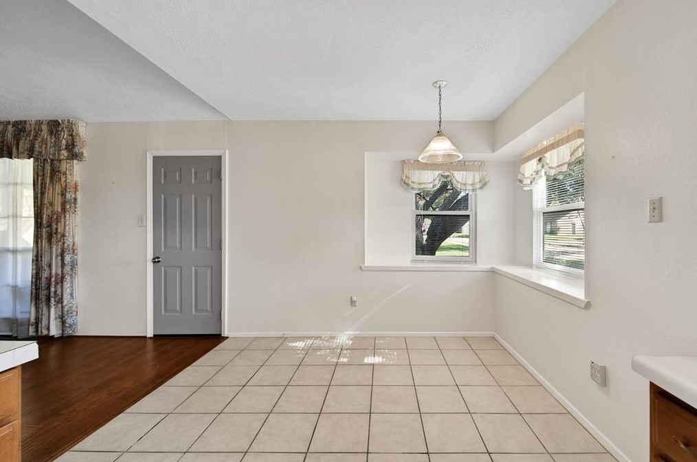 10858 Radford Ln, Houston TX  77099-4723 exterior