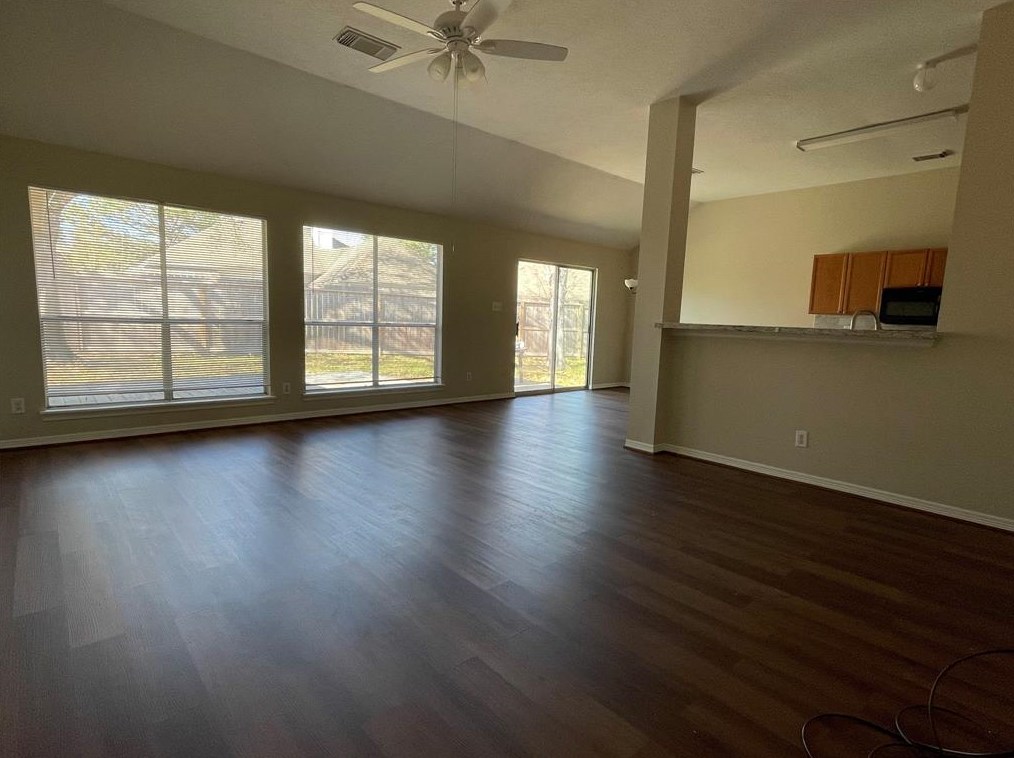 6323 Founding Dr, Katy TX  77449-4290 exterior
