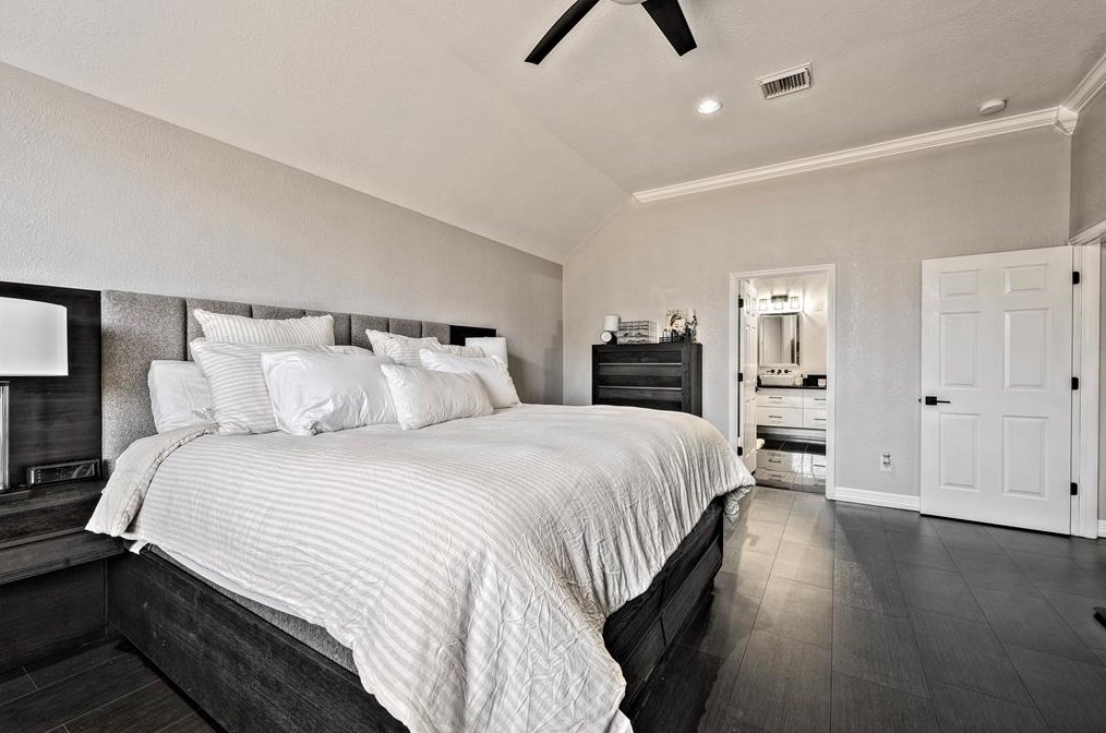 11027 Heron Vlg Dr, Houston TX  77064-4387 exterior