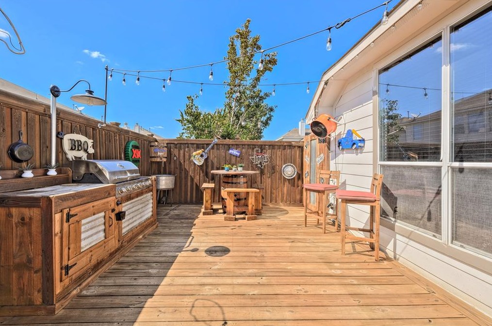 11027 Heron Vlg Dr, Houston TX  77064-4387 exterior