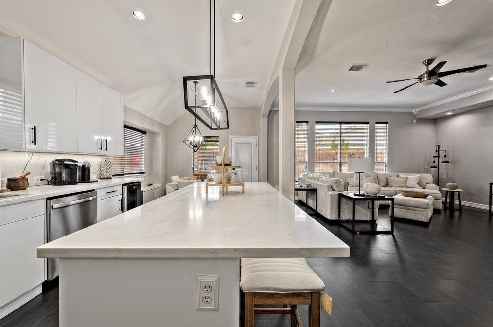 11027 Heron Vlg Dr, Houston TX  77064-4387 exterior