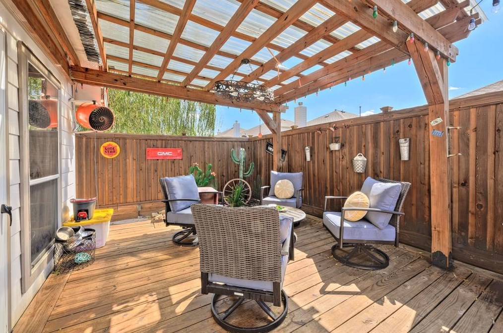 11027 Heron Vlg Dr, Houston TX  77064-4387 exterior