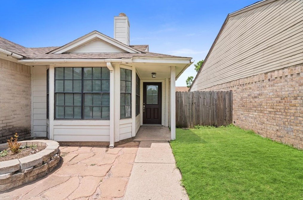 12014 Moss Branch Rd, Houston, TX 77043-1118