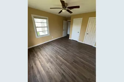 1008 Largo Street, Baytown, TX 77520 - Photo 4