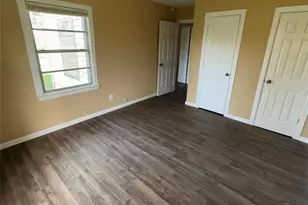 1008 Largo St, Baytown, TX 77520 - Photo 4