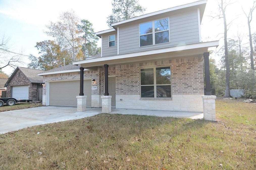 1605 Flamingo St, Conroe, TX 77385