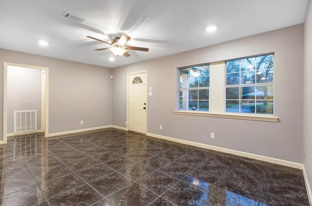 1723 Alta Vista St, Houston TX  77023-2501 exterior