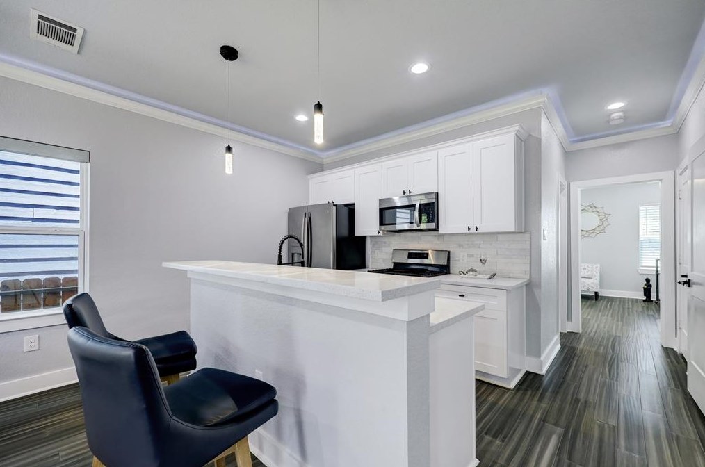 1847 Dewalt St, Houston TX  77088-4818 exterior
