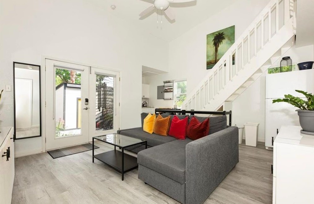 7817 Easton St #b, Houston, TX 77017