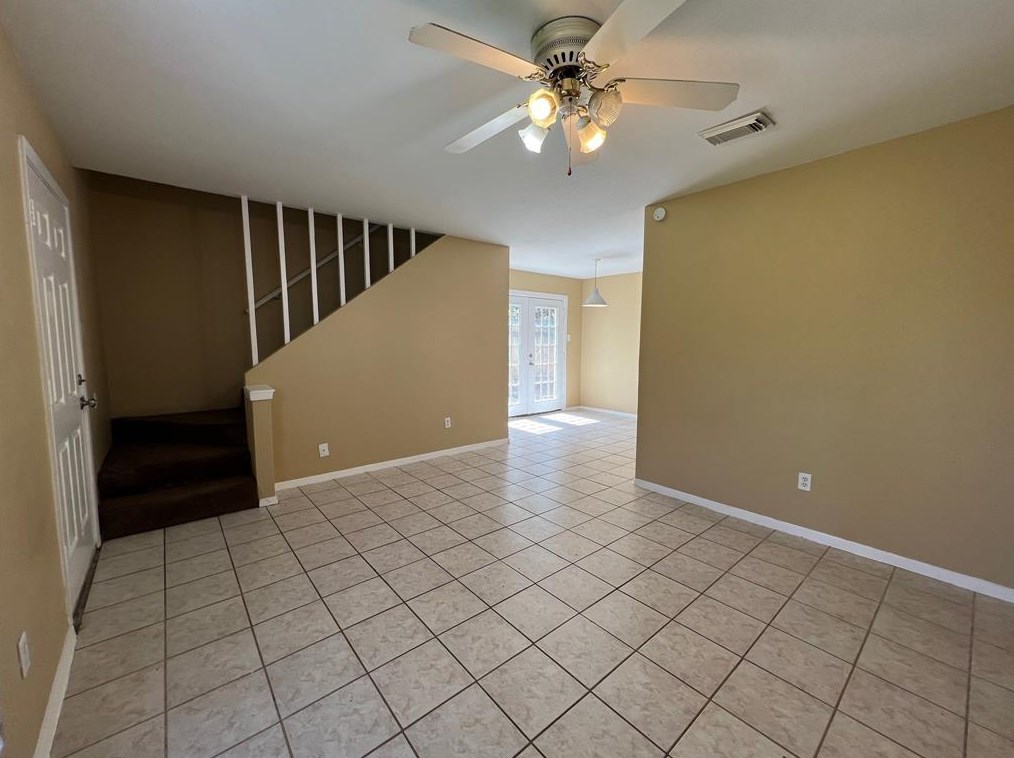 1954 Upland Dr, Houston, TX 77043