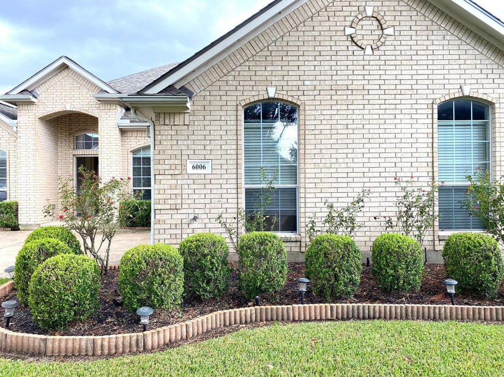 6006 Country Ridge Dr, Richmond TX  77469-6244 exterior