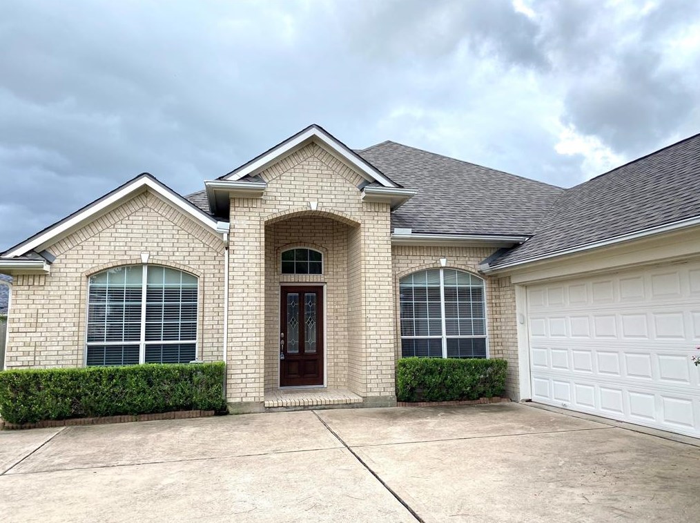 6006 Country Ridge Dr, Richmond, TX 77469