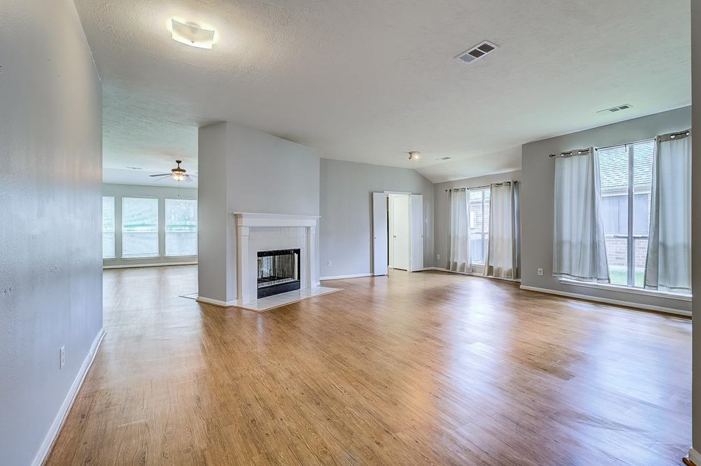4826 Linden Pl, Pearland, TX 77584-9429