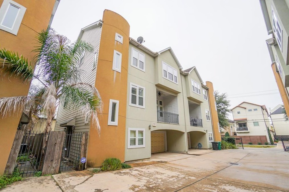5730 Kansas St #b, Houston, TX