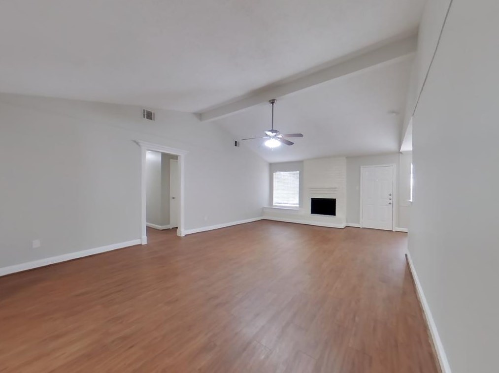 10547 Huntington Estates Dr, Houston, TX 77099