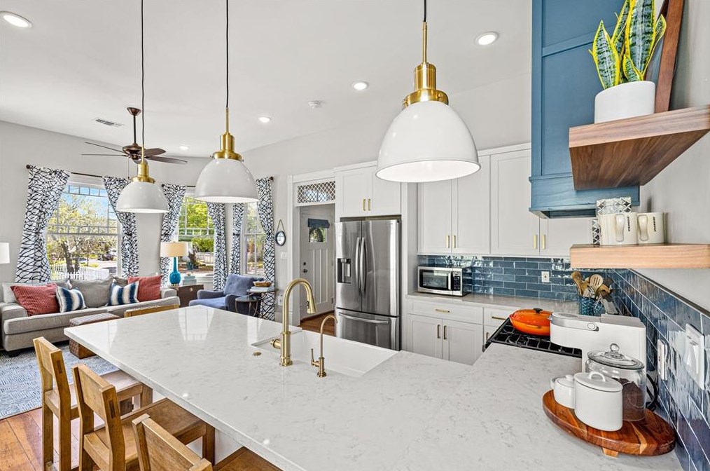 1517 33 St, Galveston TX 77550-6832 exterior